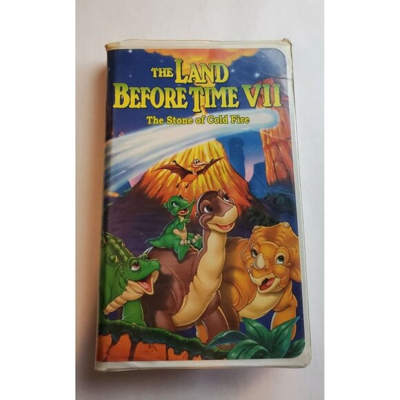 The Land Before Time VII: The Stone Of Cold Fire - VHS 2000 - Picture 1 of 6